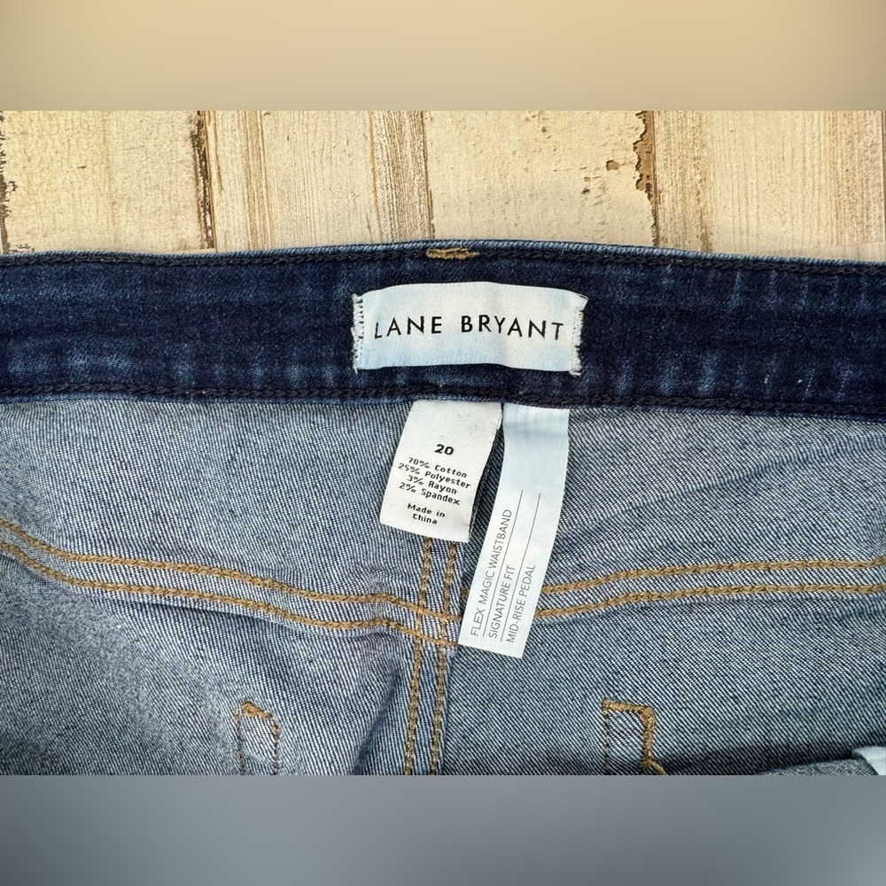 Lane Bryant Capri Jeans Womens 20 (44x21) Blue Denim High Rise - Picture 4 of 10